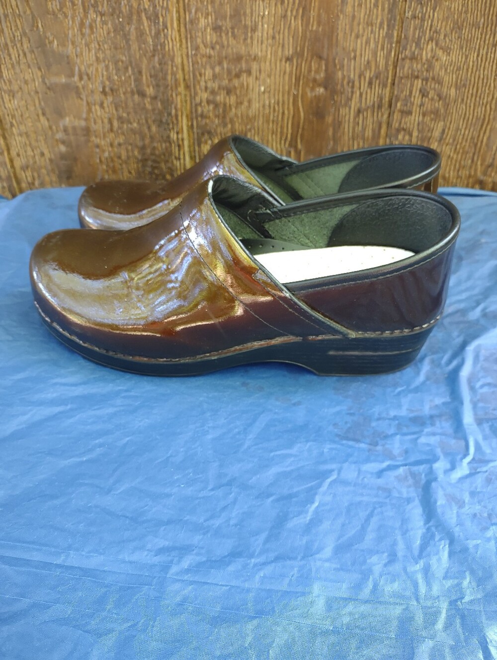 Dansko Professional Brown Pearl patent leather clogs Size 41/ 10.5 Women's